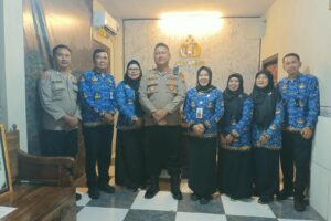 Kapolsek Grati Terima Penghargaan Apresiasi dari SMKN 1 Grati Oktober 11, 2026