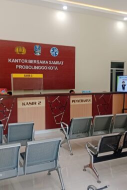 Dugaan Calo dan Setoran Fantastis di KB Samsat Probolinggo Kota Disorot, Nama Oknum KRI Berpangkat Ipda Ikut Disebut