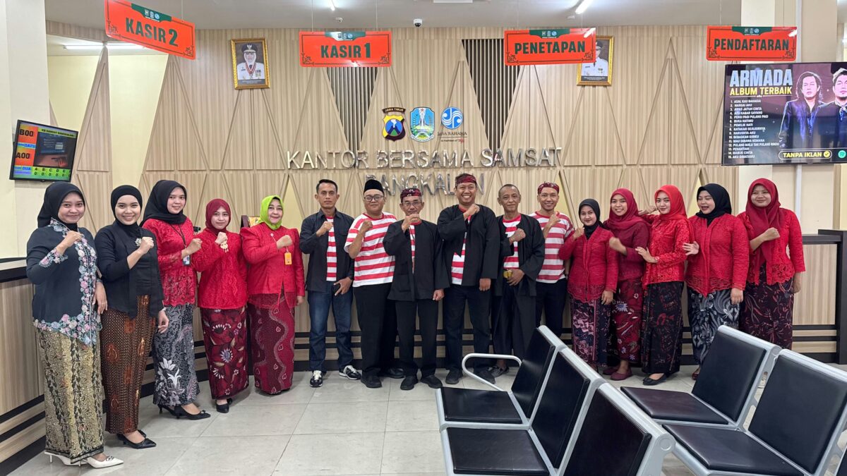 Hari Jadi Bangkalan ke-495, Samsat Hadirkan Pelayanan Bernuansa Adat Madura
