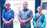 Ket Foto: Pengacara Kondang TTS, Bill Nope, S.H., M.H, saat mendampingi kliennya di Mapolres TTS