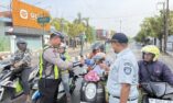 Satlantas Polresta Sumenep Gandeng Jasa Raharja Apresiasi Pengendara Taat Aturan
