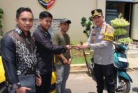 Komitmen Pelayanan Profesional dan Transparan, Kapolresta Sumenep Kombes Pol Ariek Indra Sentanu Serahkan Pinjam Pakai Kendaraan BB Penipuan Rental ke Pemilik