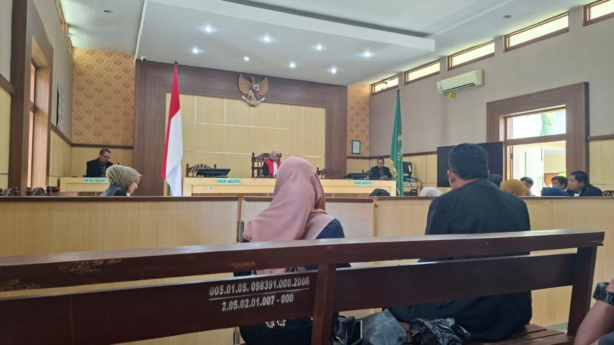 Fakta Sidang Penganiayaan Anak Di Pamekasan Terungkap, Imam Syafi’i Diduga Ancam Bunuh dan Acungkan Pisau.